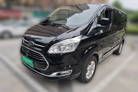 Ford Tourneo Custom 2019