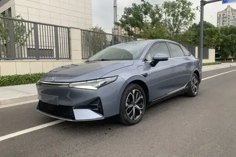 XPeng P5 2021