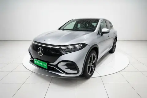Mercedes-Benz EQS SUV 2022