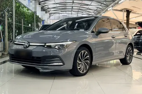 Volkswagen Golf 2024