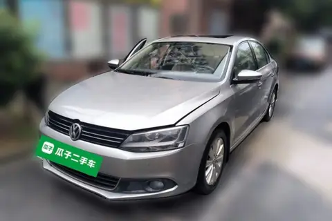 Volkswagen Sagitar 2013