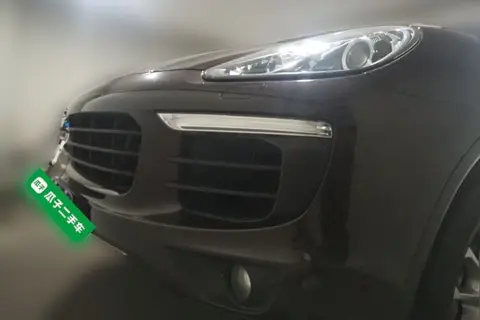 Porsche Cayenne 2016