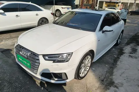 Audi A4L 2019