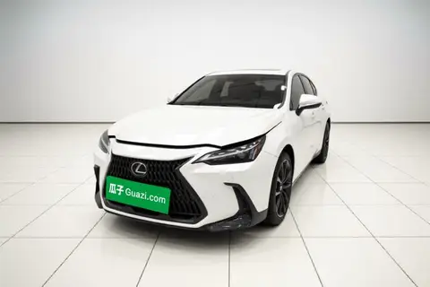 Lexus NX 2022