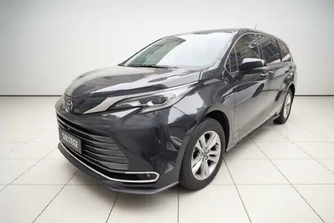 Toyota SIENNA 2025