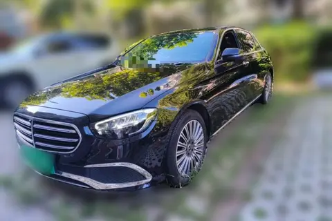 Mercedes-Benz E-Class 2023