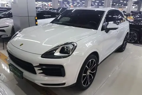 Porsche Cayenne 2022