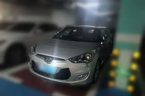 Hyundai Veloster 2011
