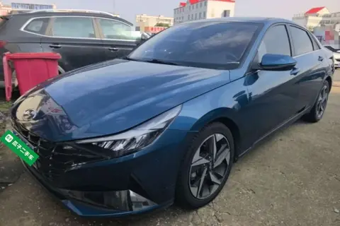 Hyundai Elantra 2021