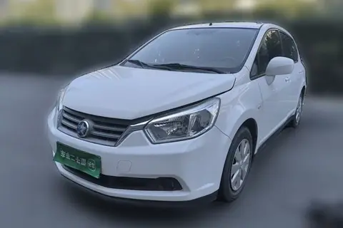 Venucia R50 2014