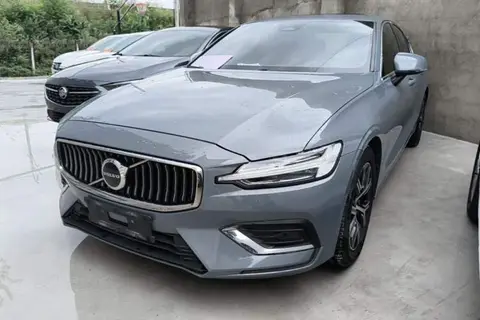 Volvo S60 2022