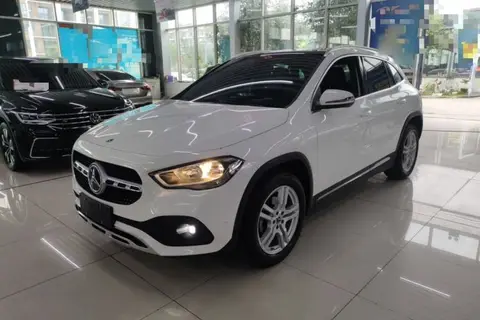 Mercedes-Benz GLA 2021