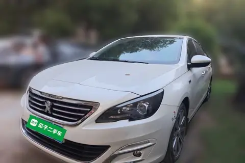 Peugeot 408 2016