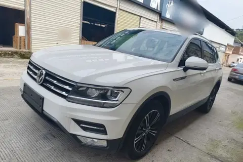 Volkswagen Tiguan L 2021