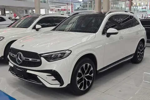 Mercedes-Benz GLC 2023
