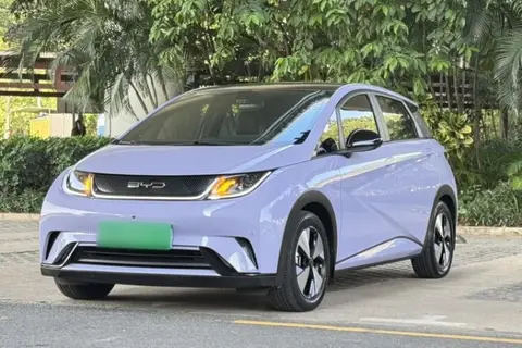 BYD Dolphin 2023