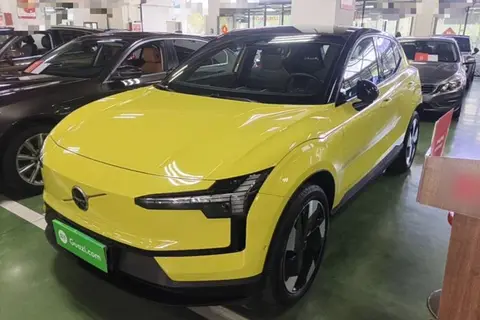 Volvo EX30 2024