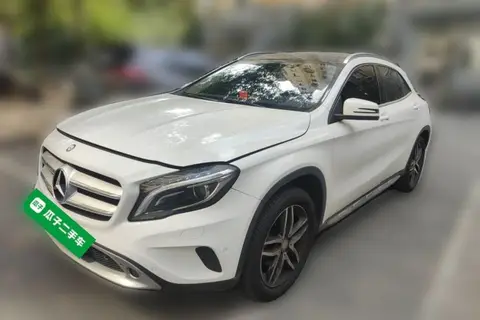 Mercedes-Benz GLA 2016