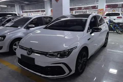 Volkswagen Golf 2023