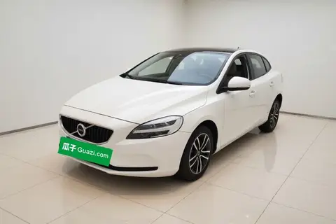 Volvo V40 2017