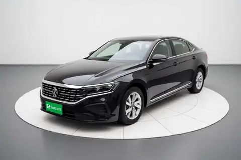 Volkswagen Passat 2023