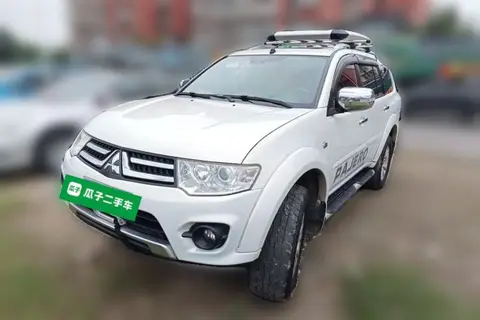 Mitsubishi Pajero Sport 2016