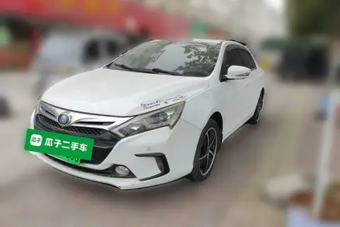BYD Qin 2014