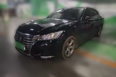 Toyota Crown 2017