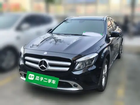 Mercedes-Benz GLA 2015