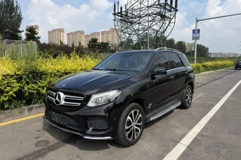 Mercedes-Benz GLE 2016
