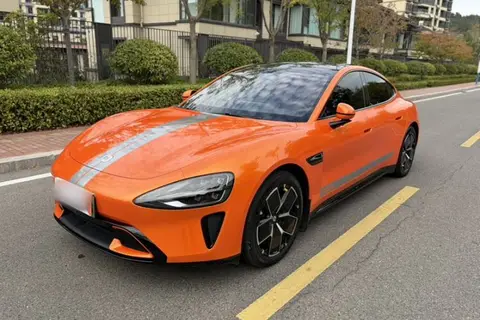 Xiaomi SU7 2024