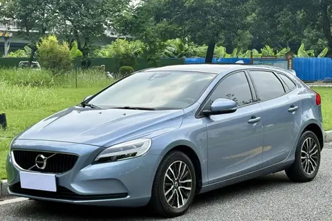 Volvo V40 2017