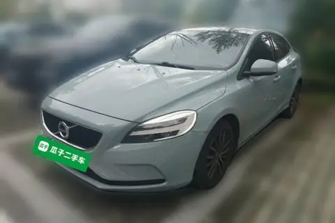 Volvo V40 2018