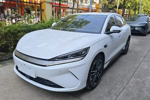 BYD Qin L 2025