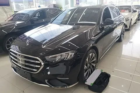 Mercedes-Benz E-Class 2024