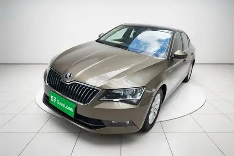 Skoda Superb 2016