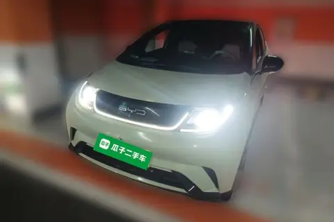BYD Dolphin 2023