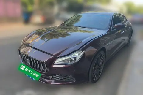 Maserati Quattroporte 2013