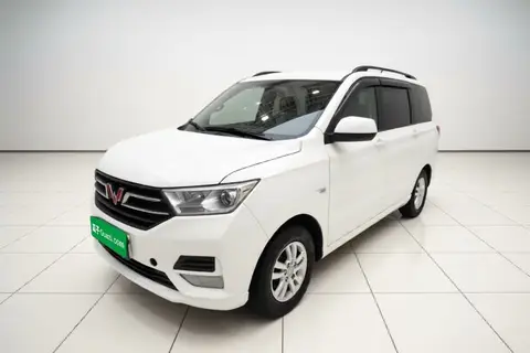 Wuling Hongguang 2018