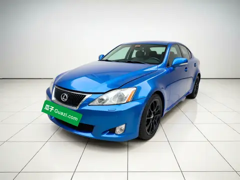 Lexus IS 2010