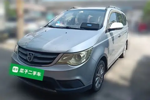 Baojun 730 2015