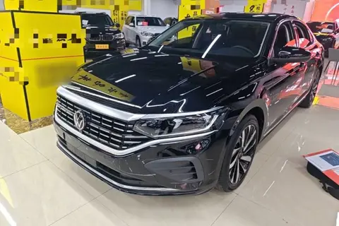 Volkswagen Passat 2025