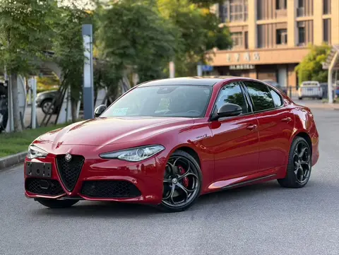 Alfa Romeo Giulia 2021