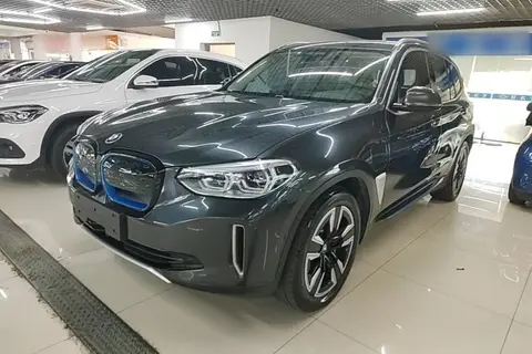 BMW iX3 2021