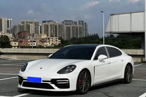 Porsche Panamera 2018