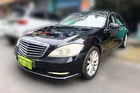 Mercedes-Benz S-Class 2011