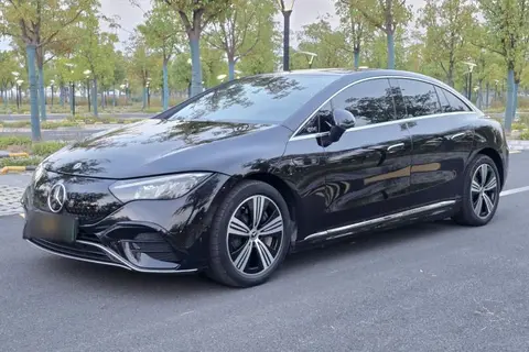 Mercedes-Benz EQE 2022