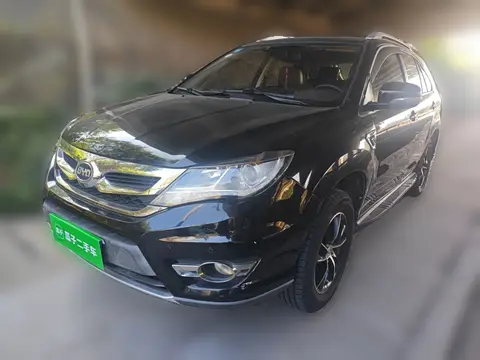 BYD S7 2015