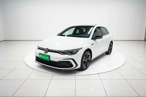 Volkswagen Golf 2024
