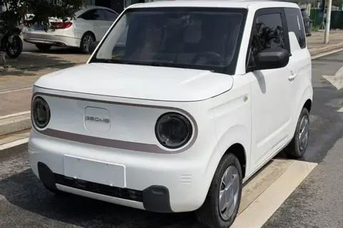 Geely Panda 2023